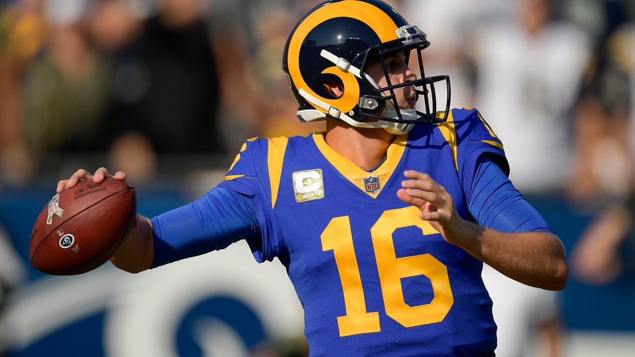 Rams make late defensive stand, hold off Seahawks 36-31